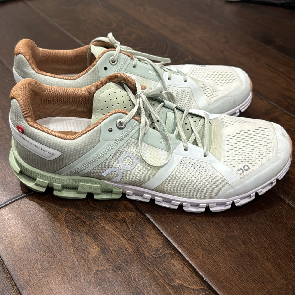 Women’s On Sneakers Running Shoes